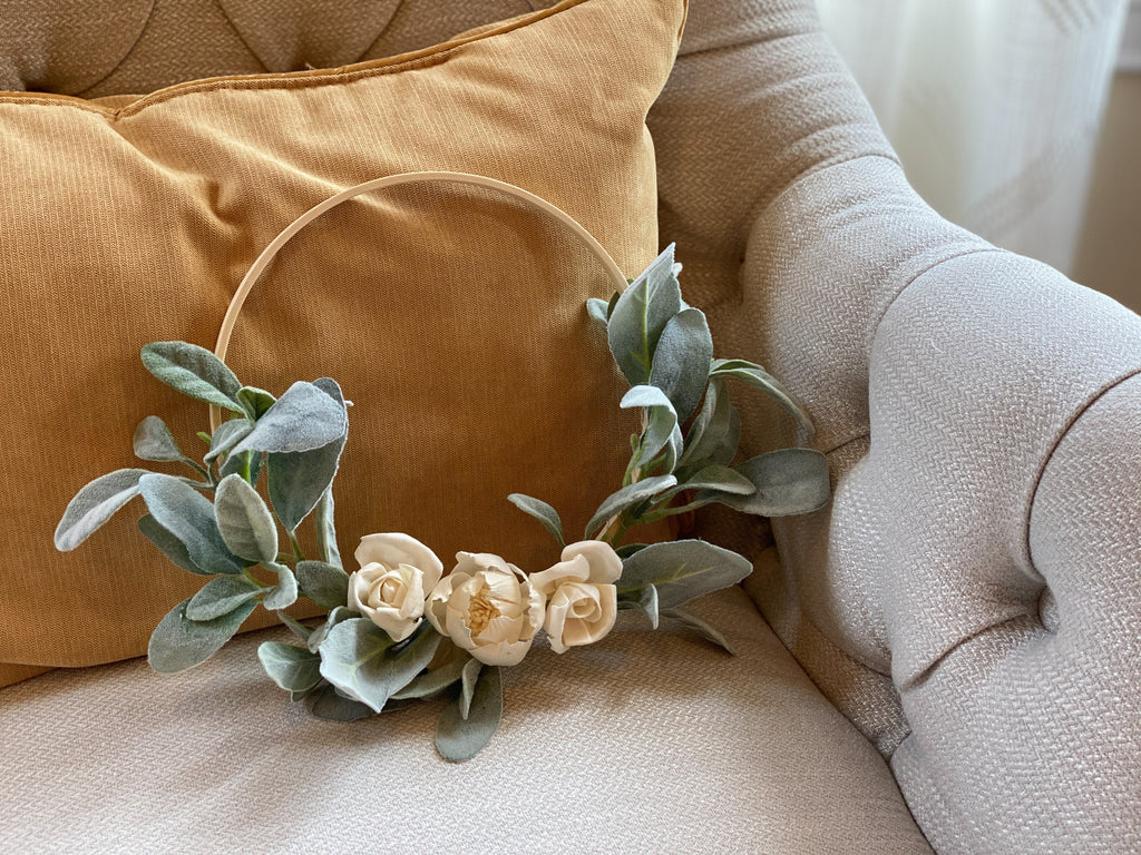 10" sola wood flower hoop wreath with white flowers